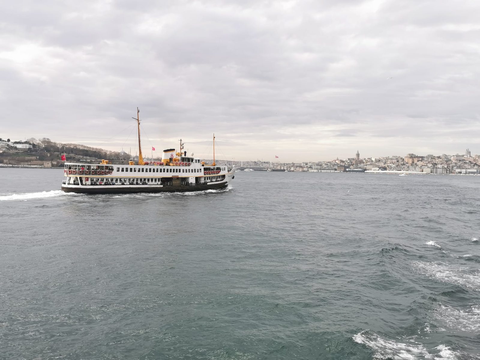 Eine klassische Bosporus-Fähre
