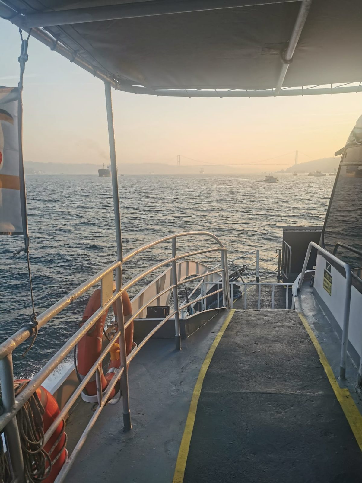 Auf dem Deck der Fähre