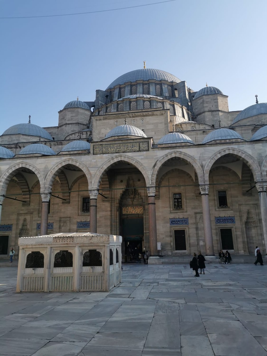 Süleymaniye-Moschee: Süleyman, Mimar Sinan und eine ganze soziale Stadt auf einem Hügel