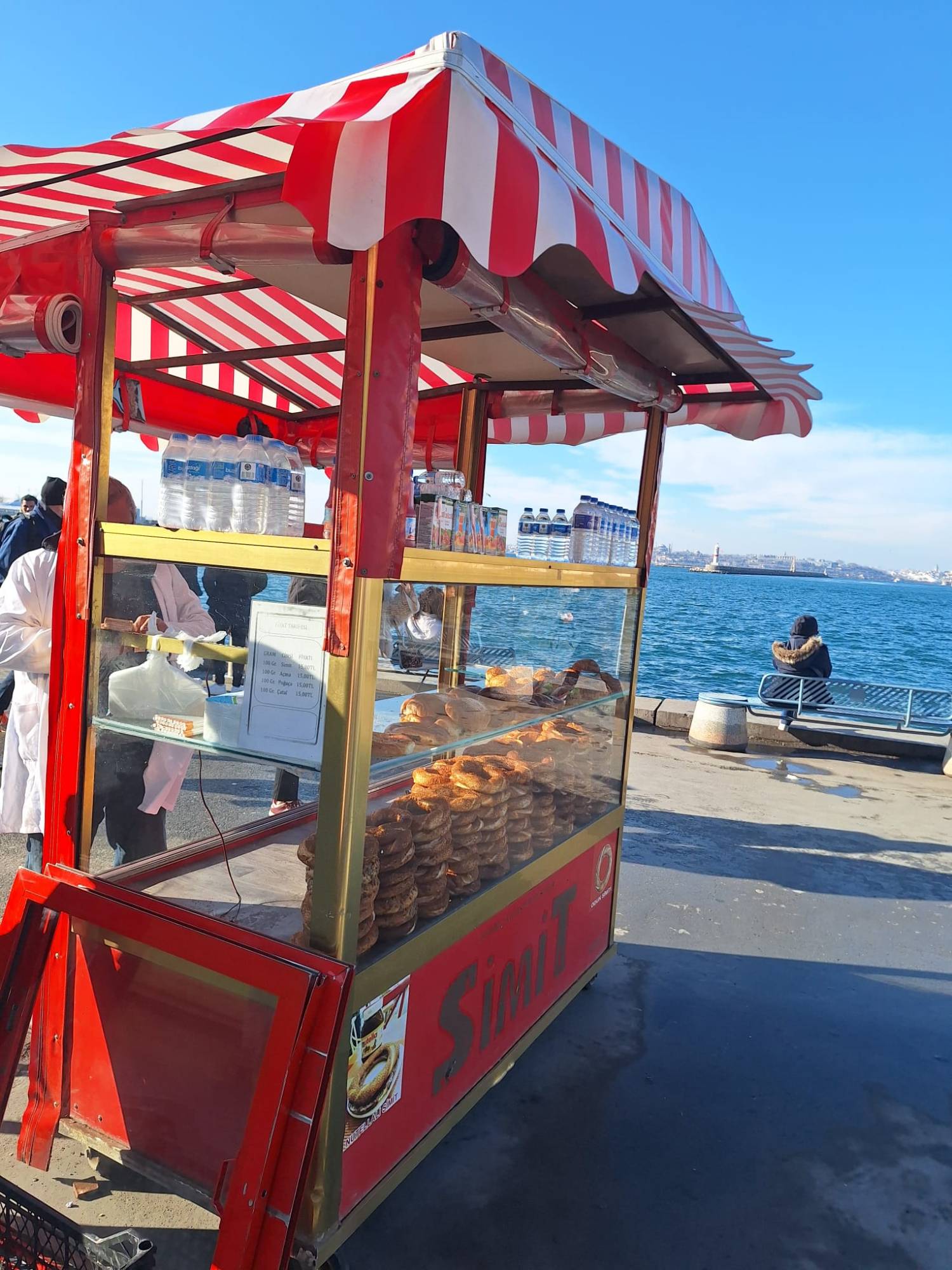 Simit-Stand am Bosporus