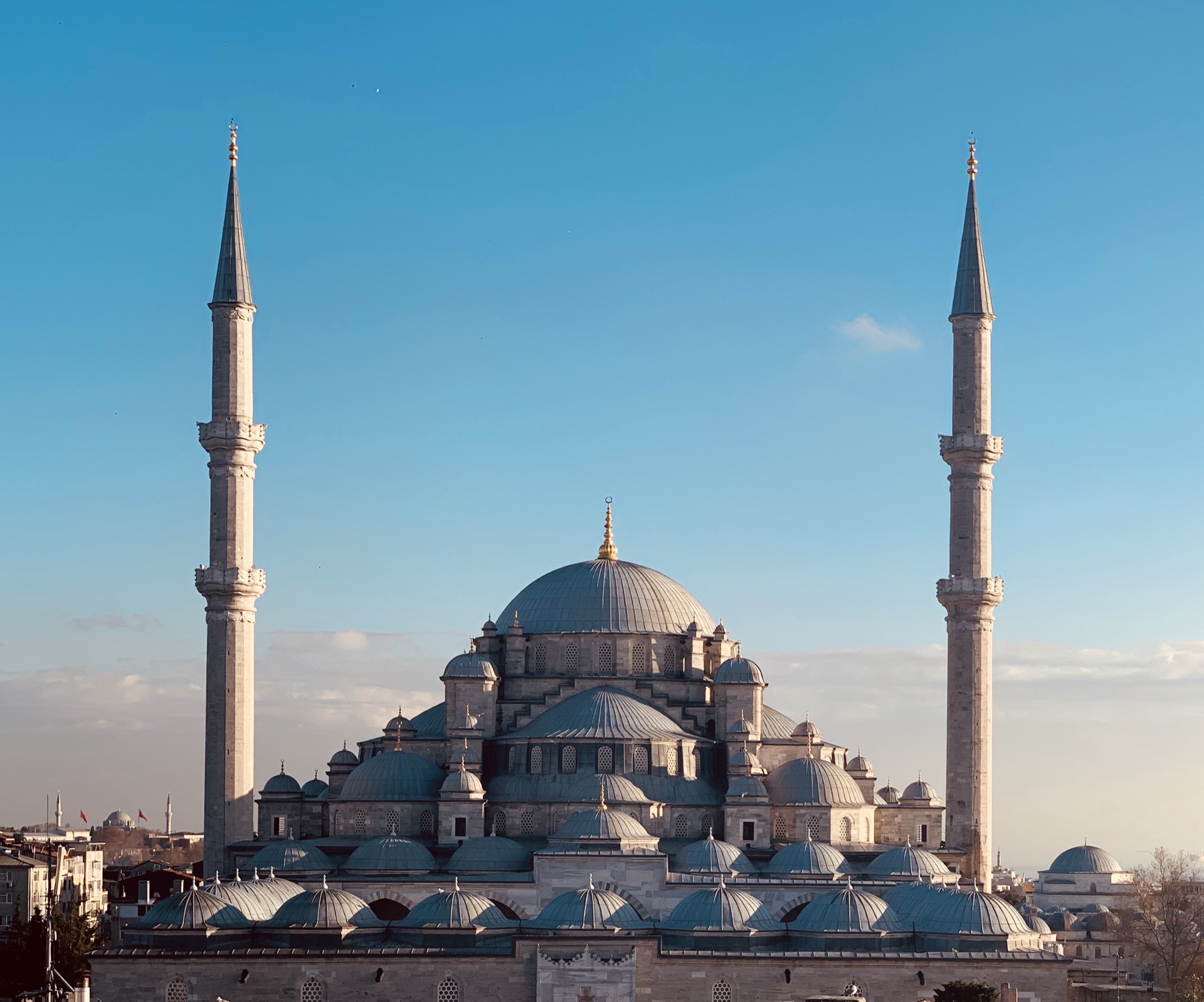 Fatih-Moschee: Apostelkirche, geplünderte Kaisergräber und Mehmeds neue Hauptstadt auf byzantinischem Boden