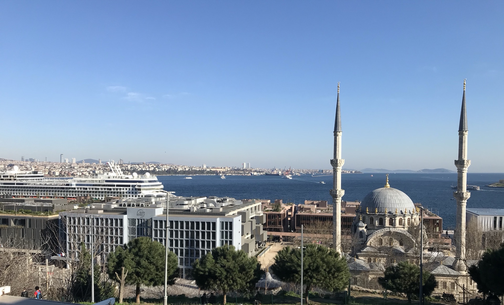 Galataport: Vom abgeschlossenen Hafen zur Bosporus-Promenade – und warum der Kreuzfahrtterminal unter der Erde liegt