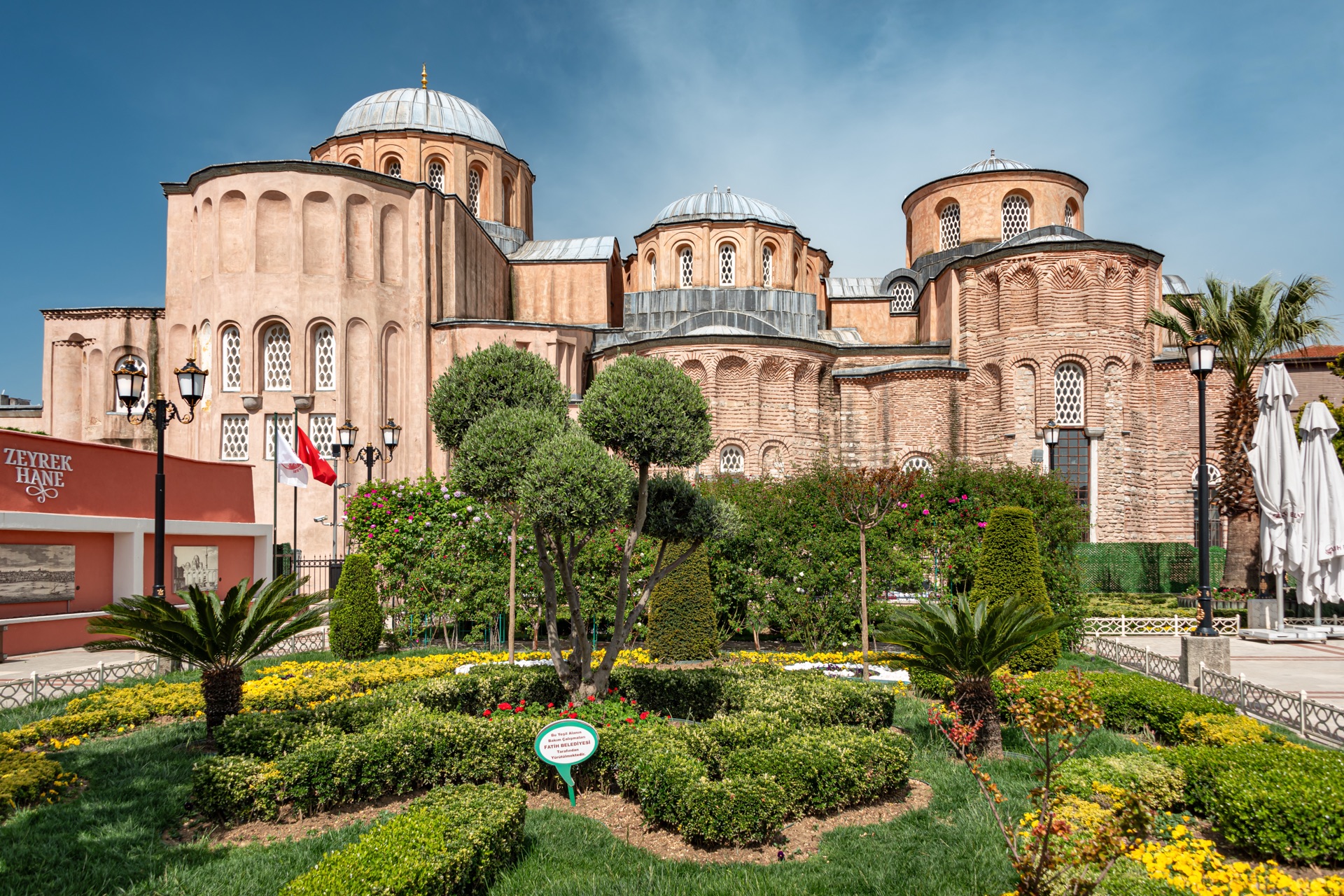 Zeyrek: Drei byzantinische Kirchen, kaiserliche Gräber und ein Kloster, das nach 1453 zur Medrese wurde