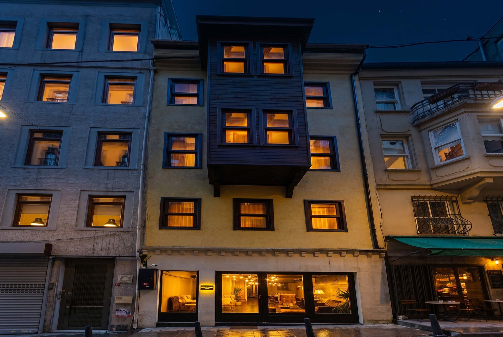 Meroddi Galata Mansion